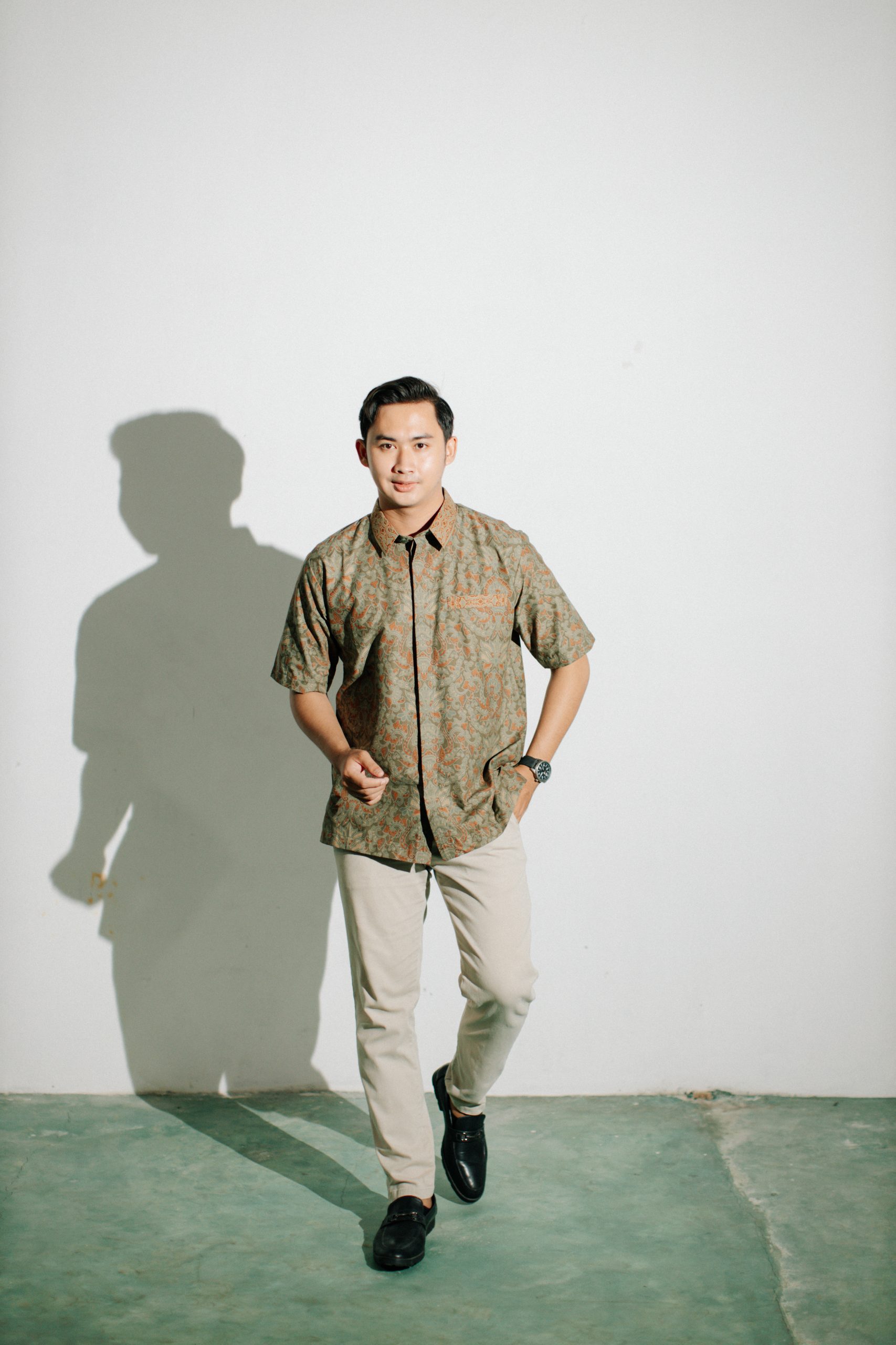 AMITA-8134-SS-MENS-BATIK