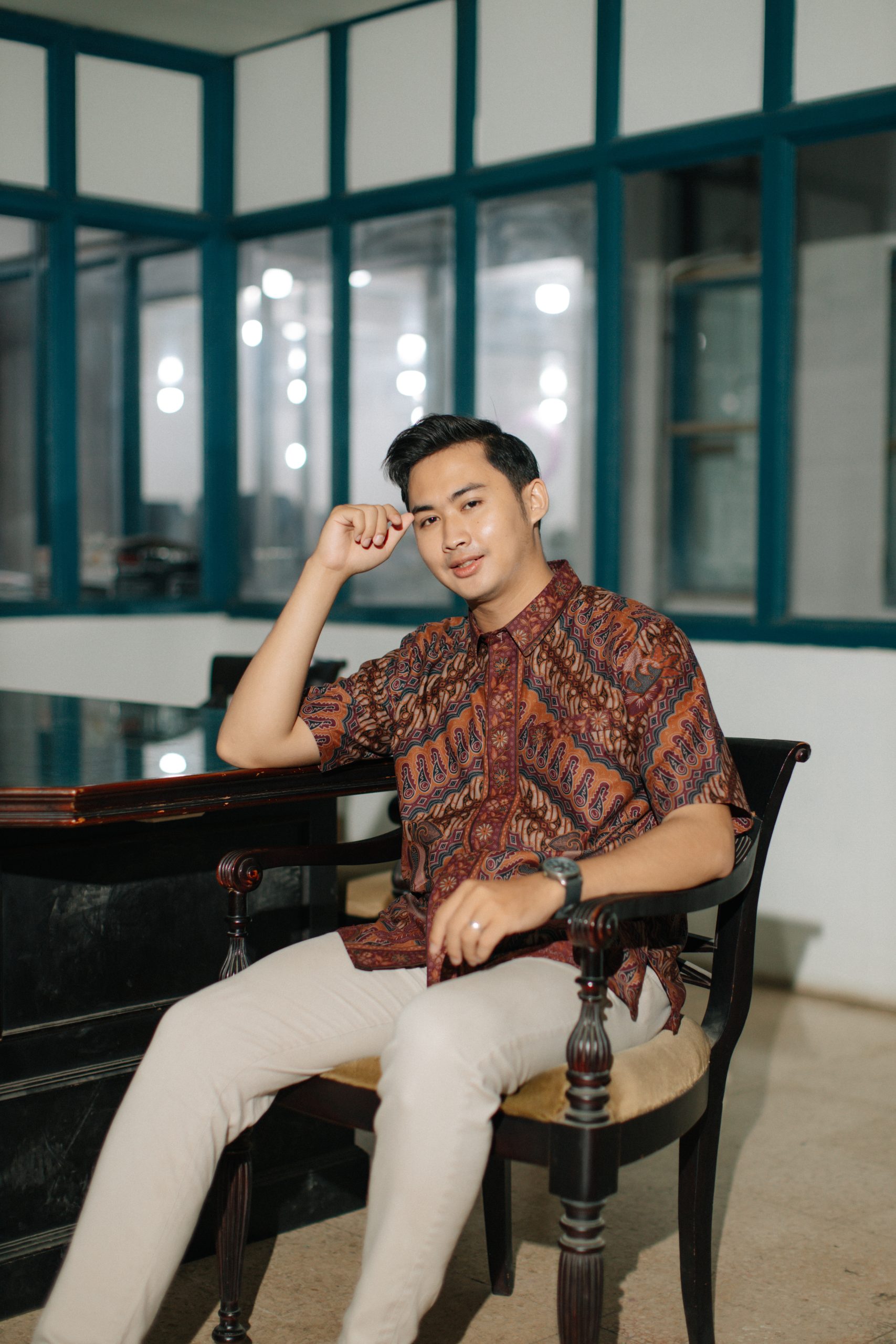 Hem Batik Pria Amita 8802 Lengan Pendek Warna Cokelat Teracotta Motif Parang Modifikasi Batik Iskandartex