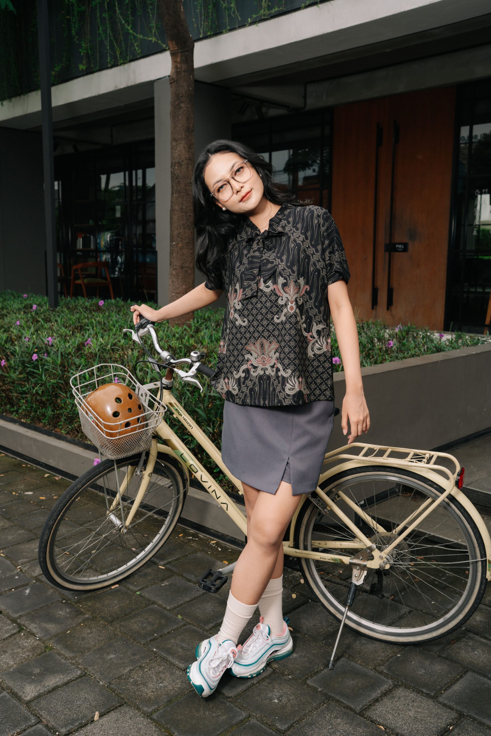 Batik modern monochrome motif diagonal contemporary.