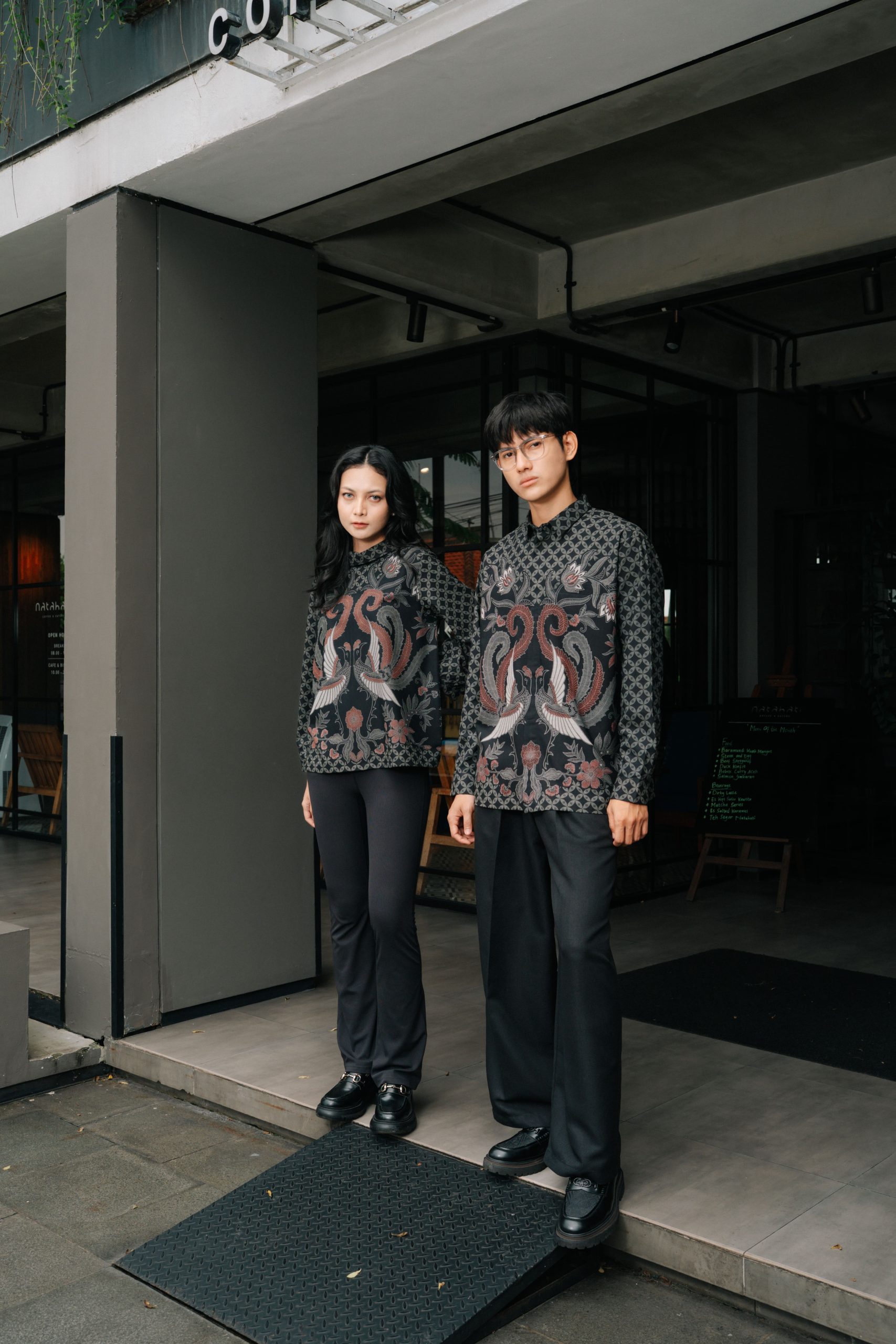 Batik modern monochrome motif diagonal contemporary.
