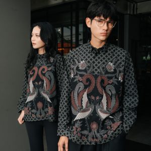 Batik modern monochrome motif diagonal contemporary.