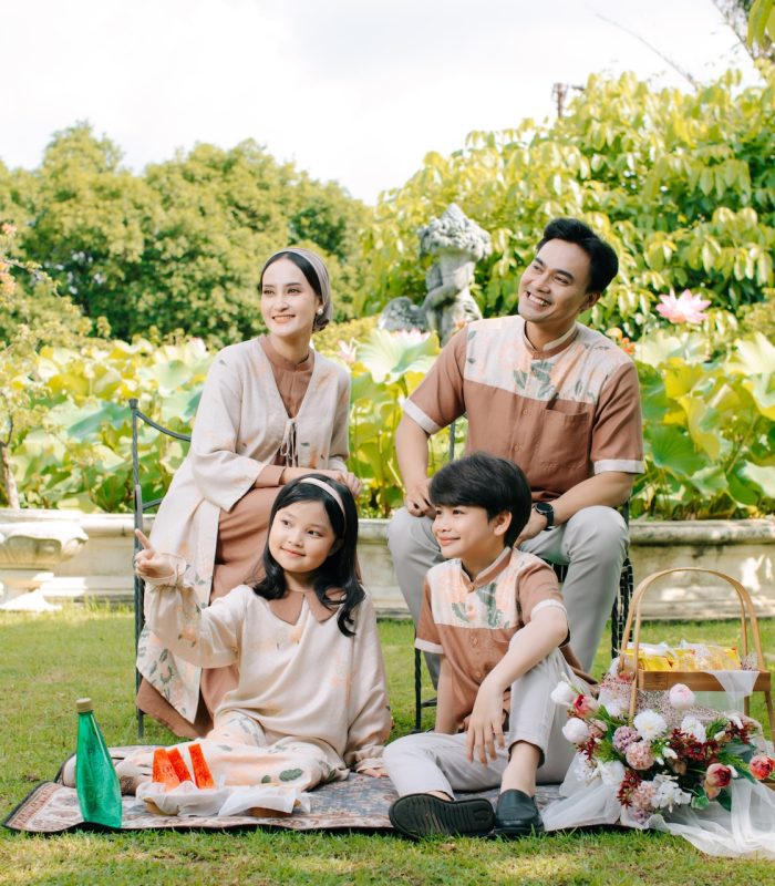 Blooming Raya Series – Couple & Family Collection